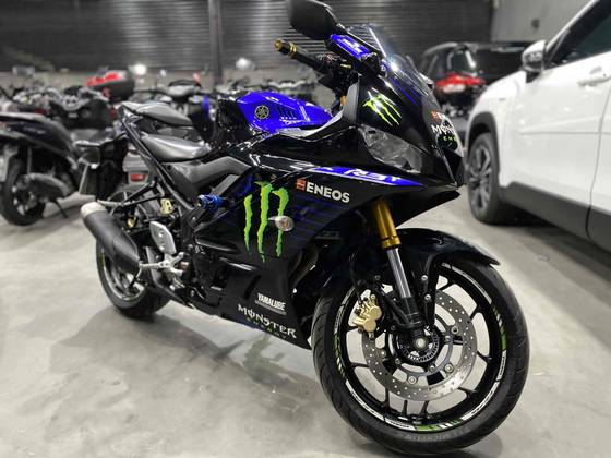 YAMAHA YZF R3 ABS YAMAHA YZF R3 ABS